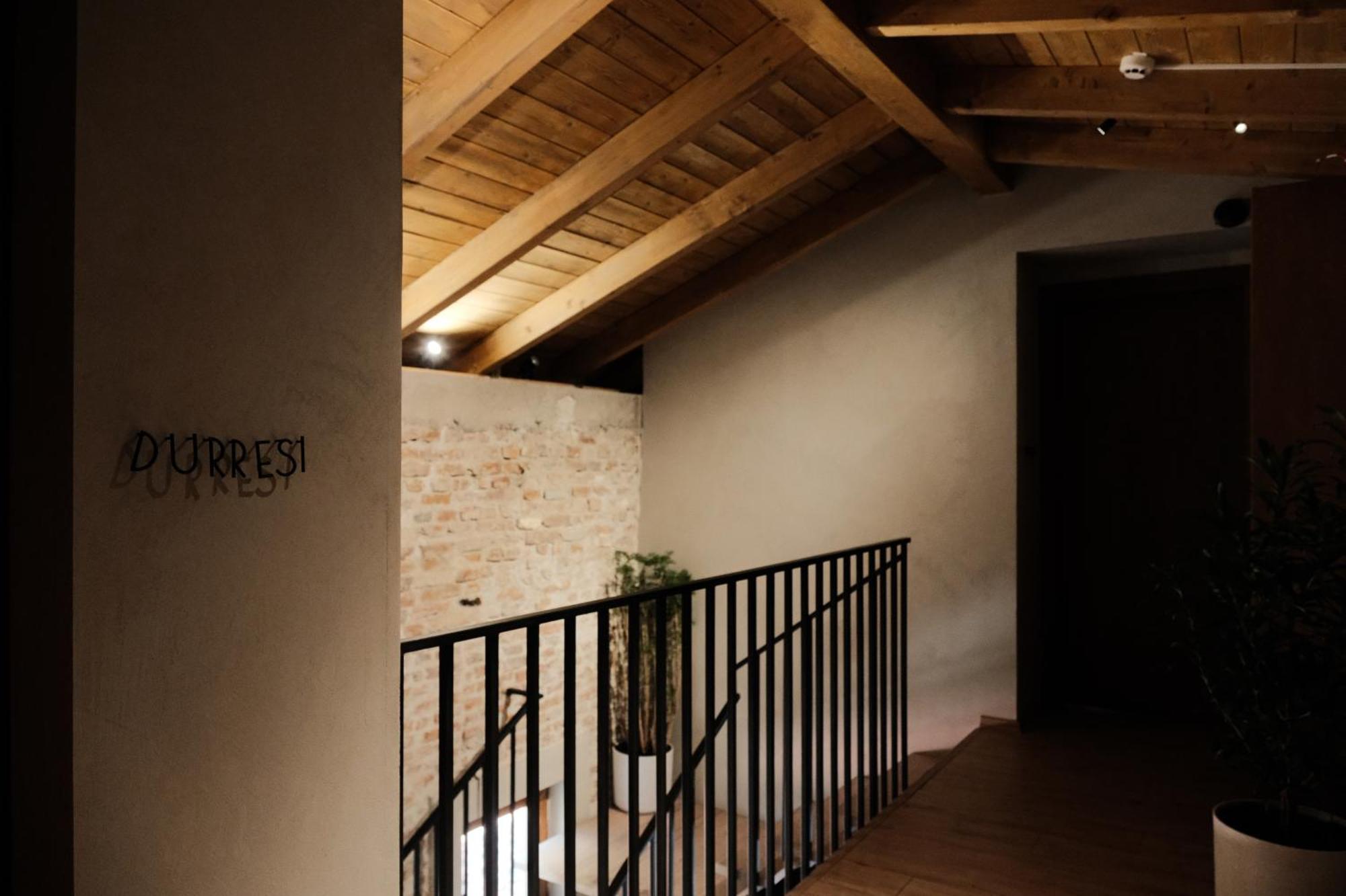 Faces & Places Boutique 4* Тирана