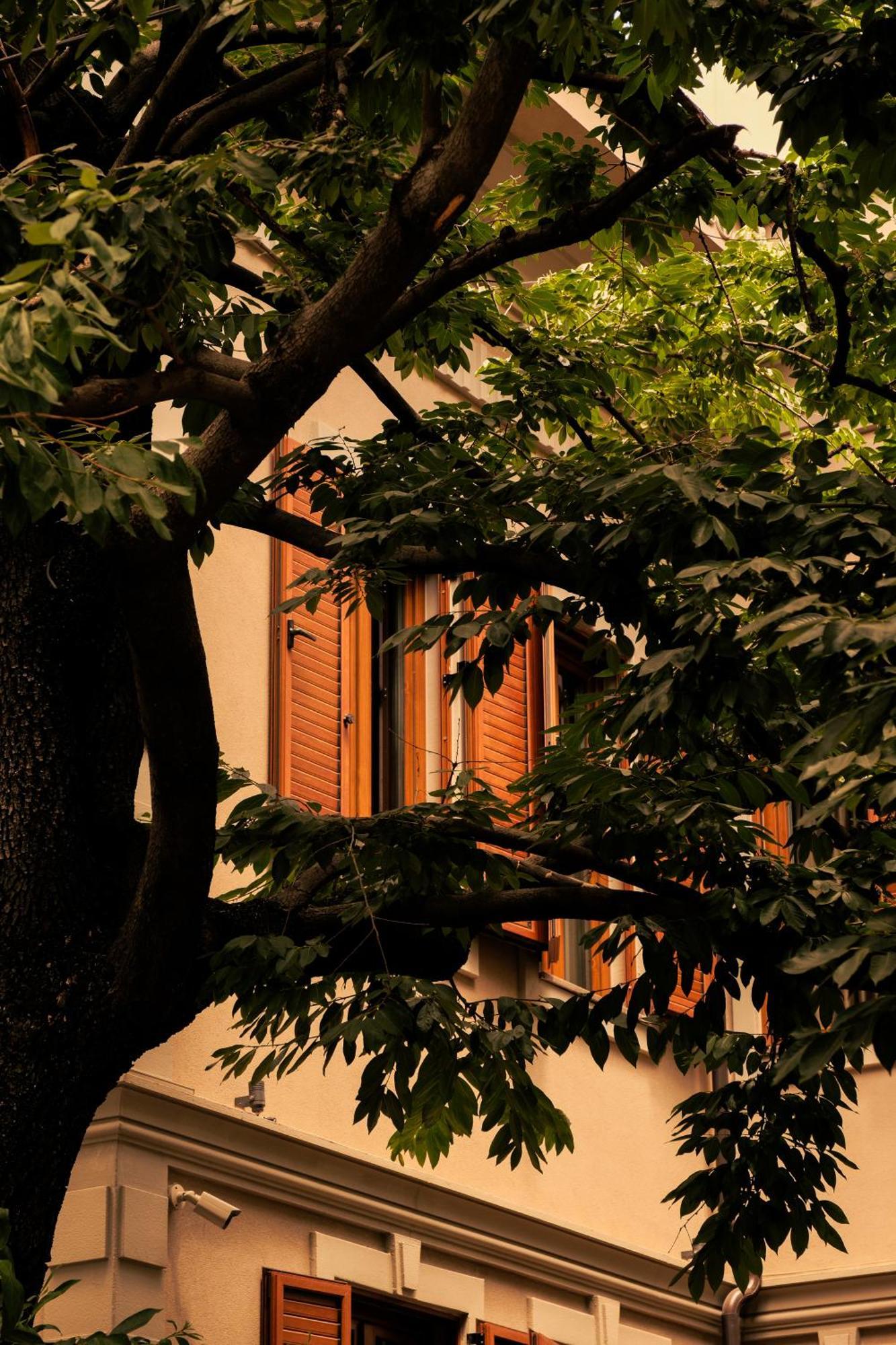 Faces & Places Boutique Отель