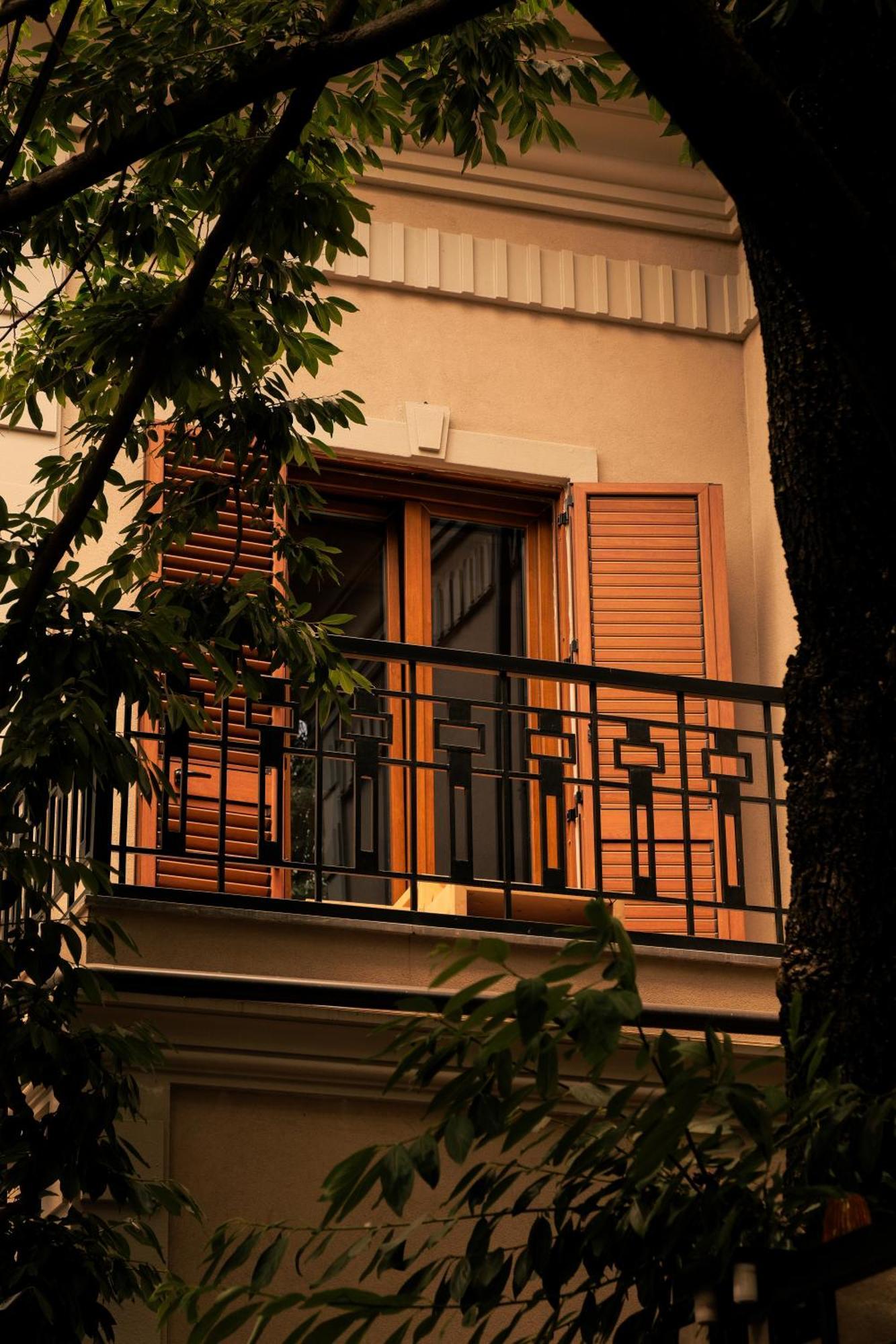 Faces & Places Boutique Отель