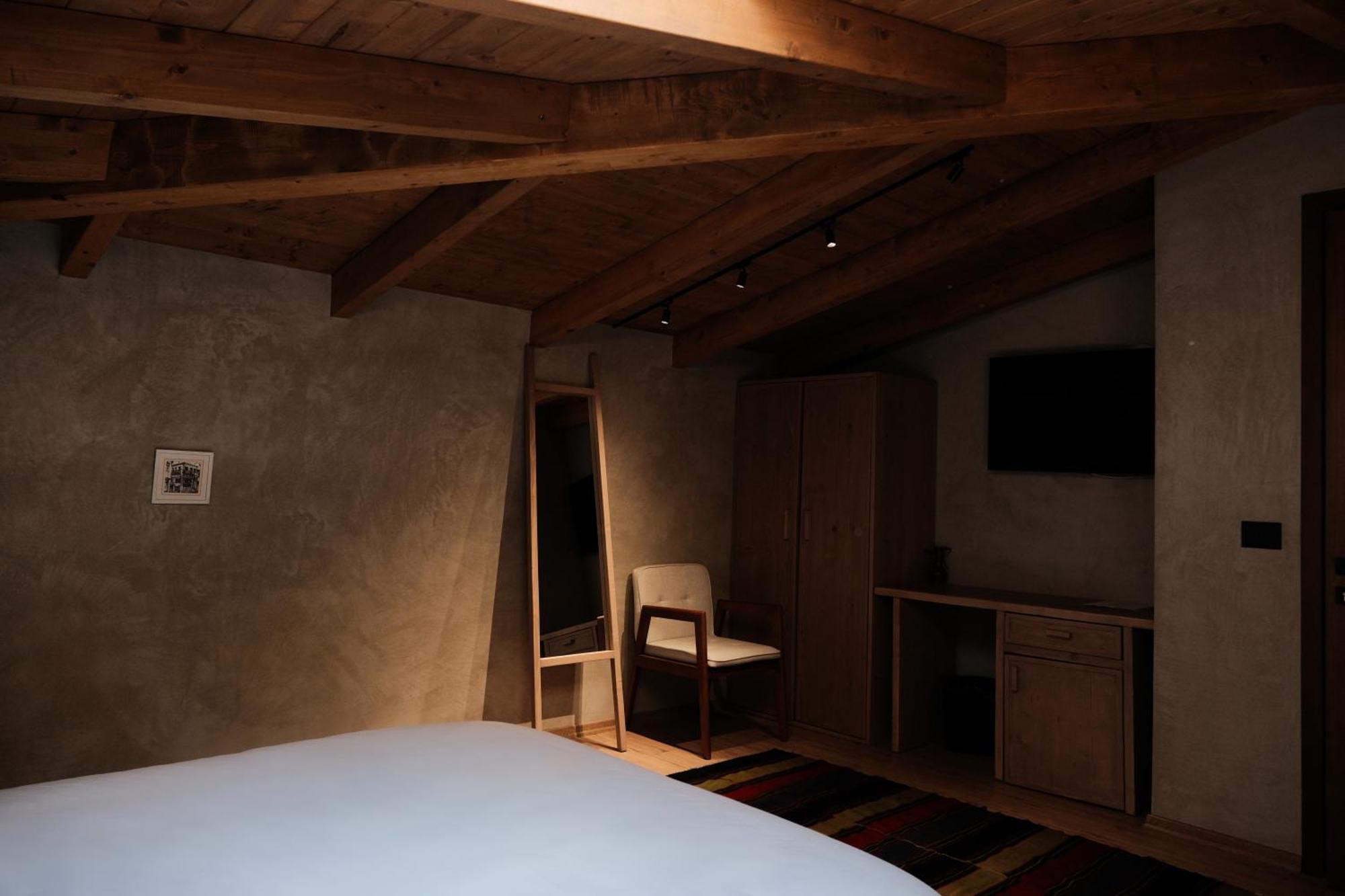 Faces & Places Boutique Отель 4*